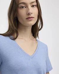 T-shirt à manches courtes et col V - R Essentials