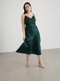 Robe maxi sans manches à col drapé