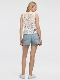 Camisole crochetée à col rond