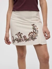 Minijupe avec broderies