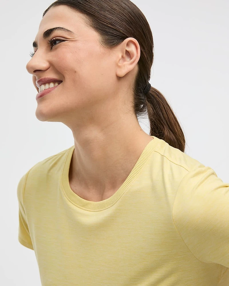 Short-Sleeve Crew-Neck Tee - DRY-LUX (R) Hyba Essentials