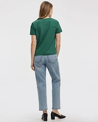 Boyfriend V-Neck T-Shirt - R Essentials