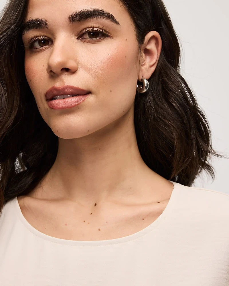 Blouse t-shirt à col rond et manches courtes