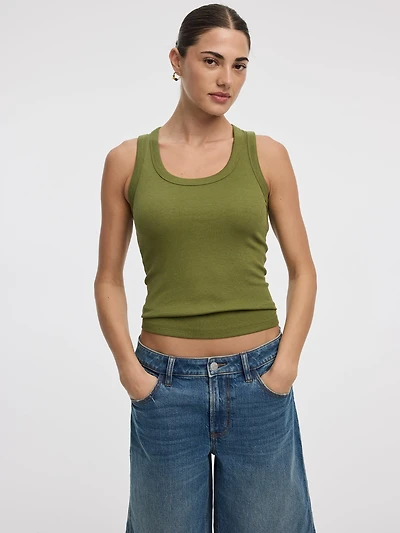 Camisole côtelée à col dégagé