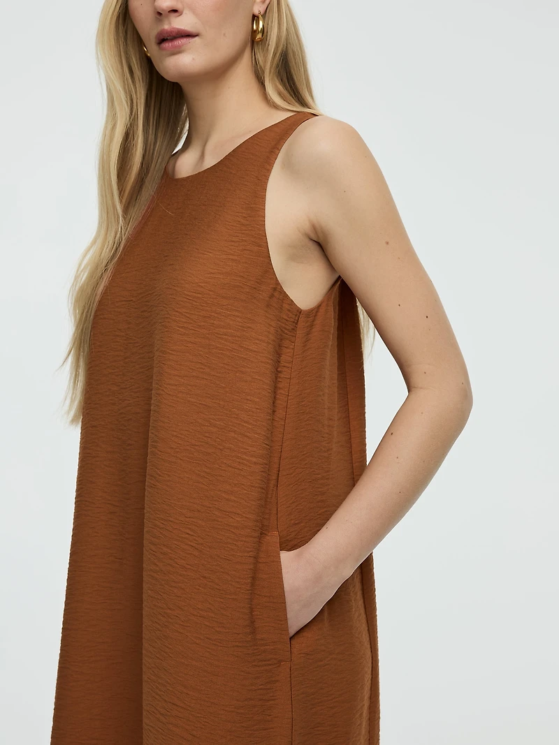 Robe midi sans manches