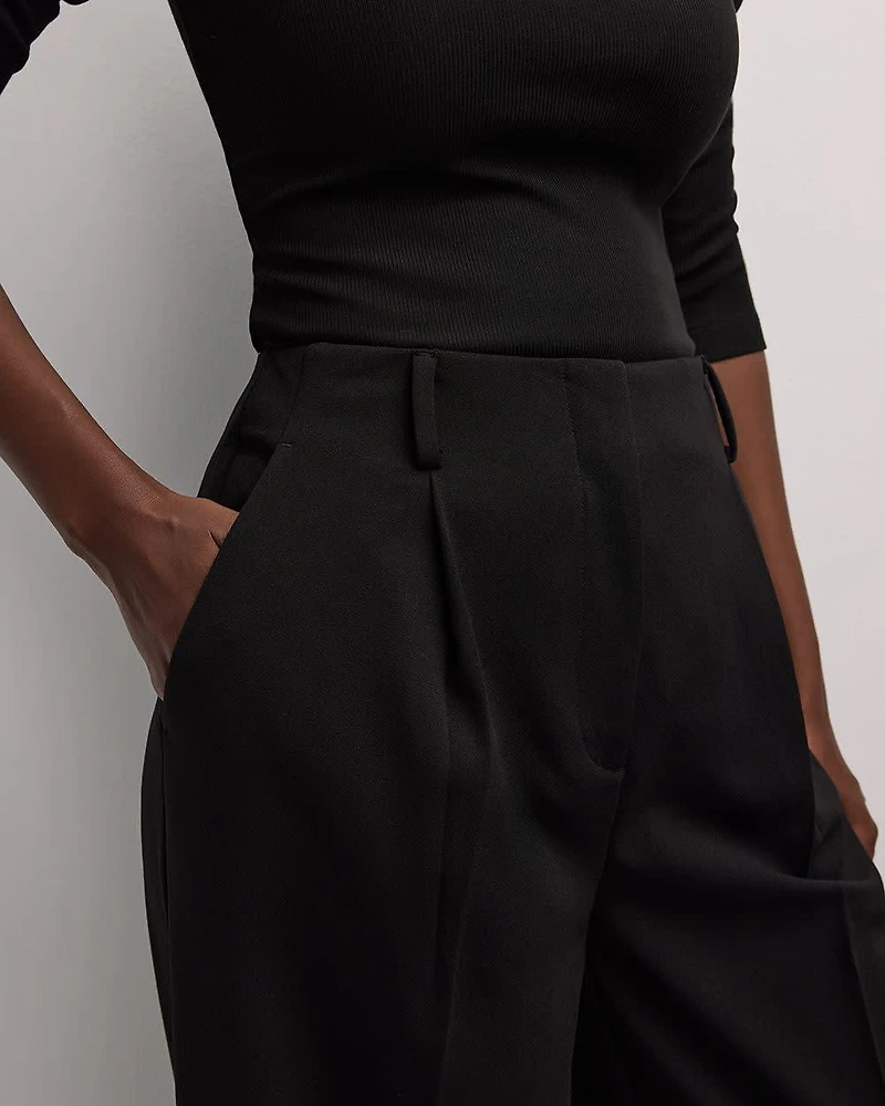 Pantalon en crêpe à taille haute et jambe large