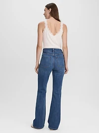 Jean à jambe évasée et taille haute