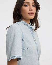 Chemise en denim à col rond et manches courtes volants