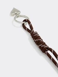 Breloque pour sac en corde avec coeur