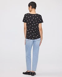 V-Neck T-Shirt - R Essentials