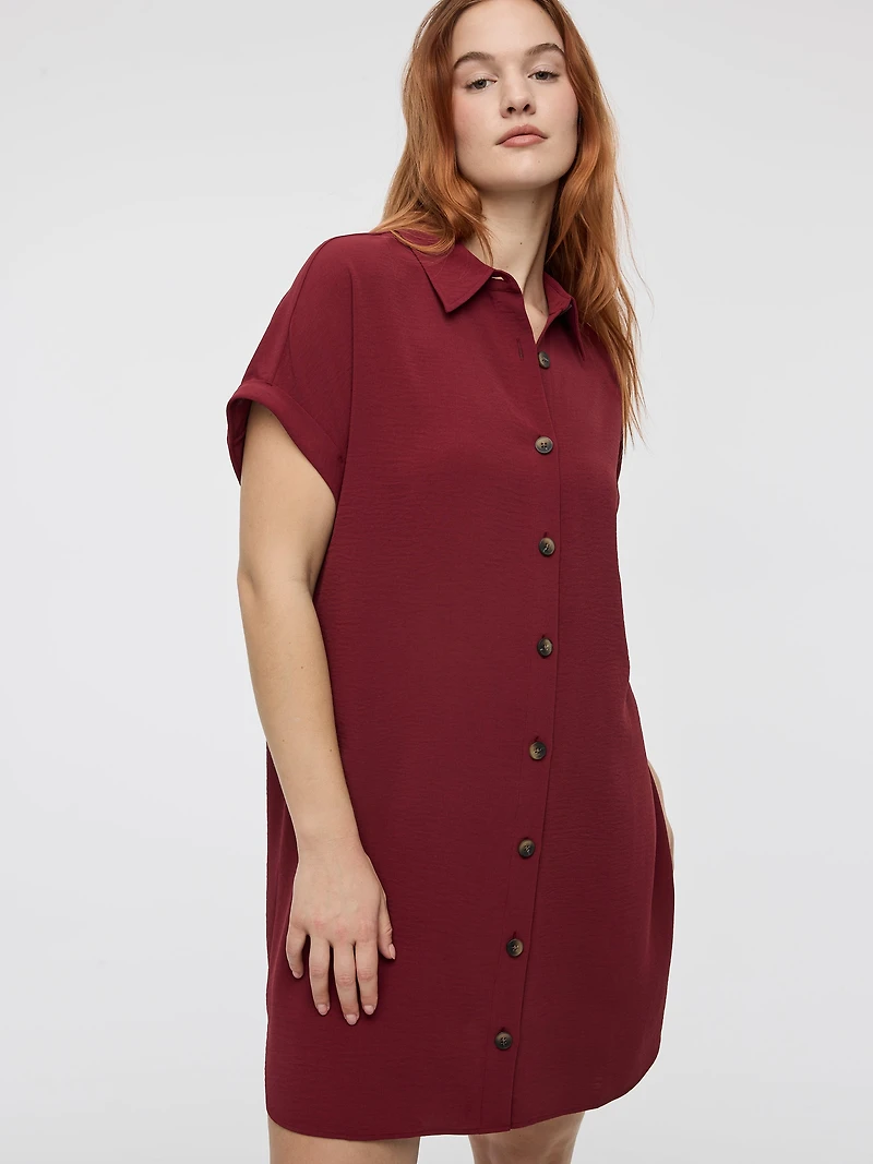 Robe chemise à manches courtes