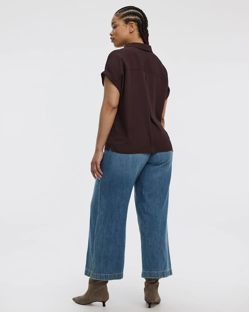 Blouse fluide à manches courtes et col en V