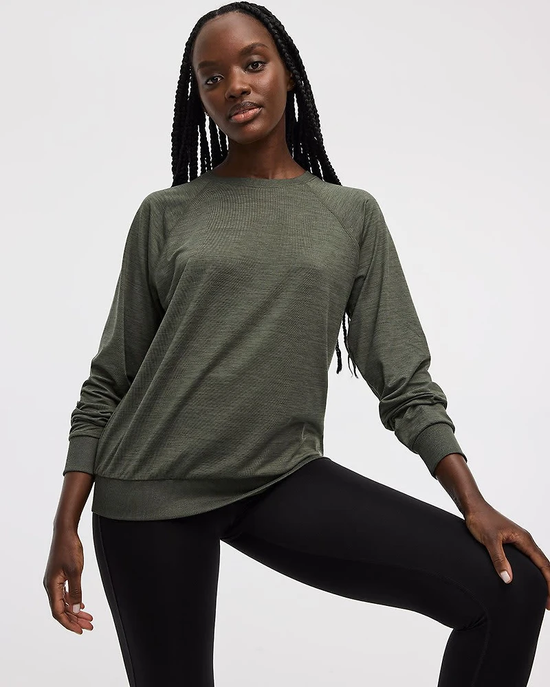 Long-Sleeve Crew-Neck Pullover - Dry-Lux (R) Hyba Essentials