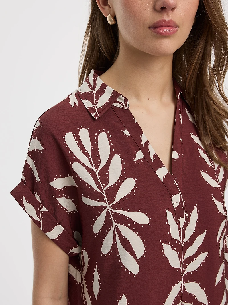 Robe droite à manches courtes