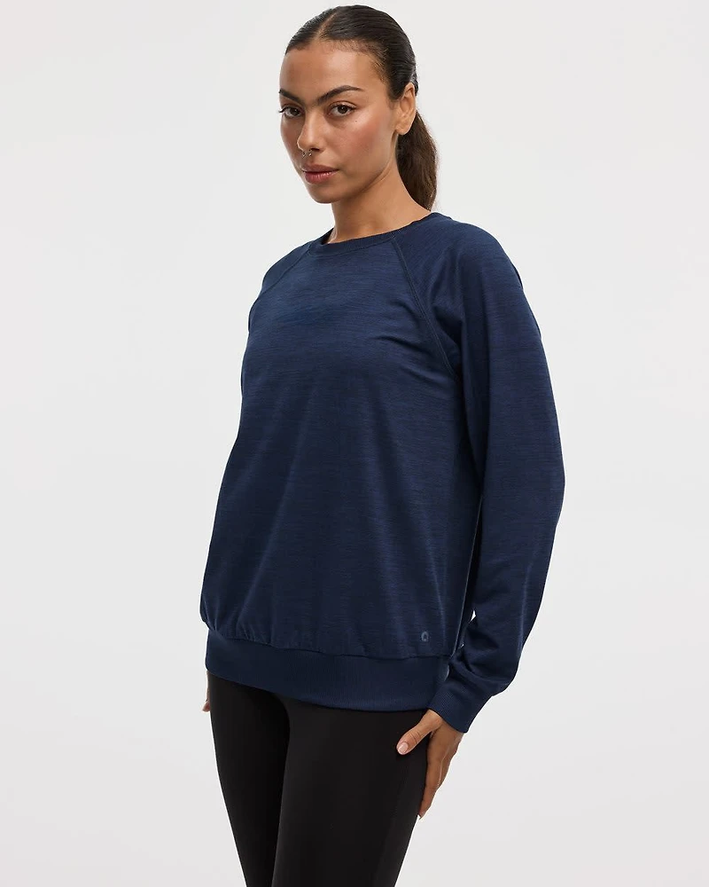 Long-Sleeve Crew-Neck Pullover - Dry-Lux (R) Hyba Essentials