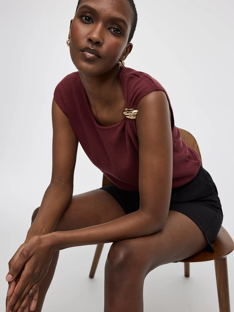 Extended-Sleeve Crew-Neck Sweater with Brooch