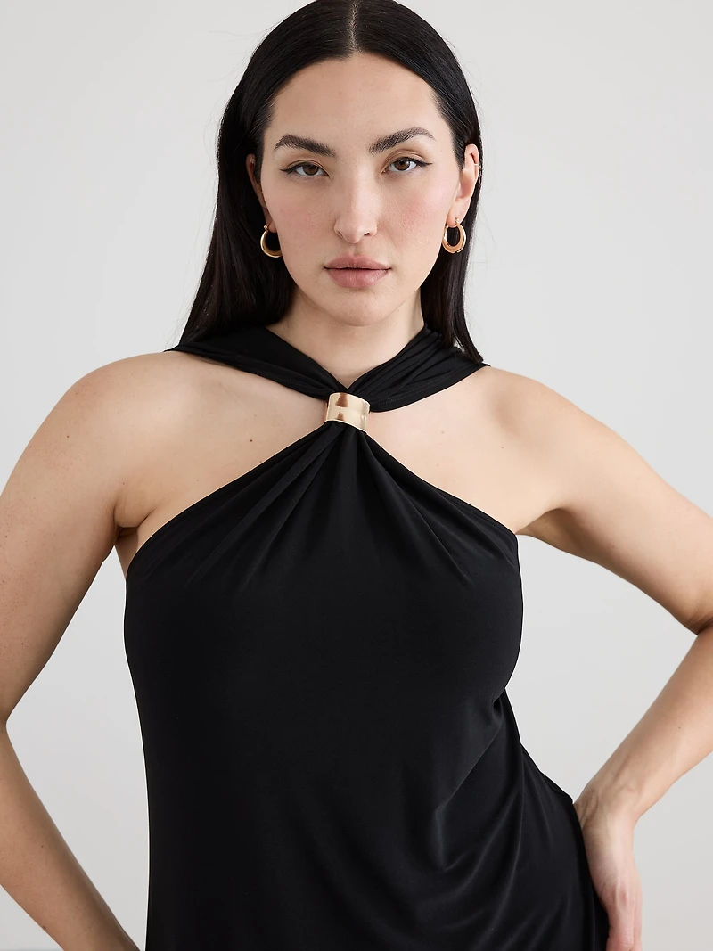 Robe licou sans manches asymétrique