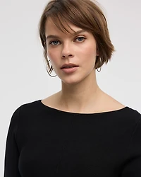 Robe courte à manches longues et col bateau