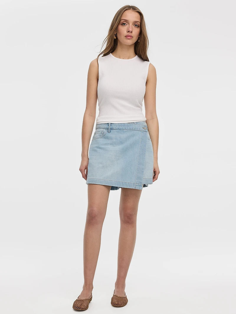 Jupe-short portefeuille en denim