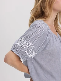 Blouse ample rayée à manches courtes et col dégagé