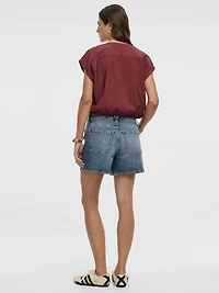 Blouse boutonnée à manches très courtes et col rond