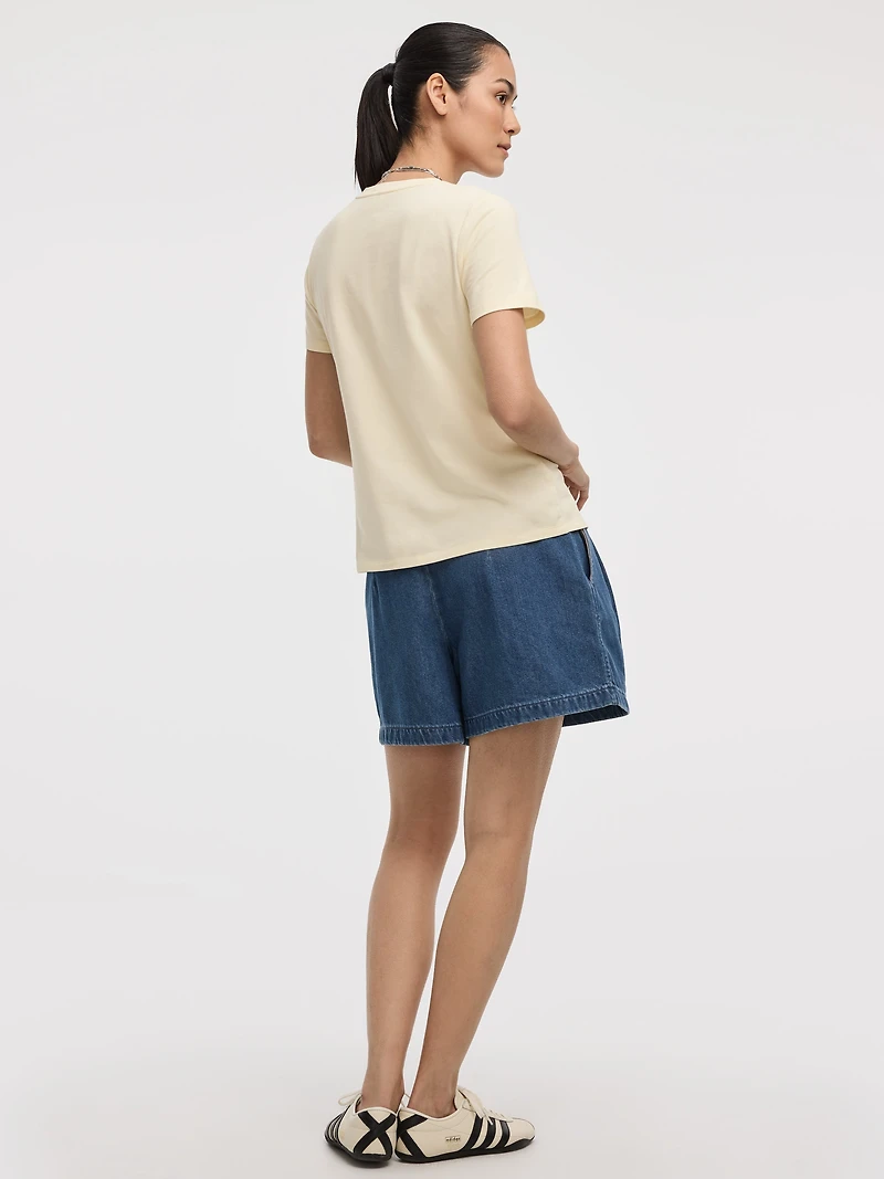Crew-Neck Tee - R Essentials