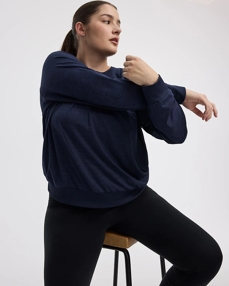 Long-Sleeve Crew-Neck Pullover - Dry-Lux (R) Hyba Essentials