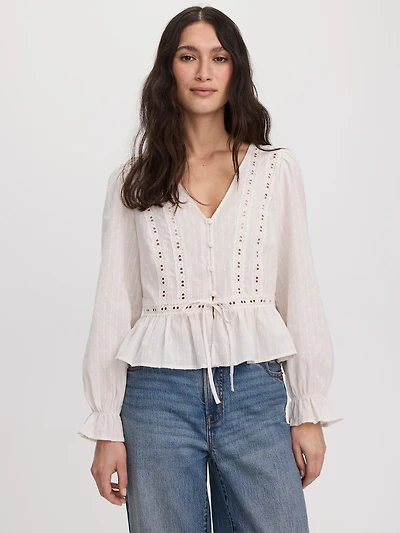Blouse à manches longues et col V avec détails en dentelle