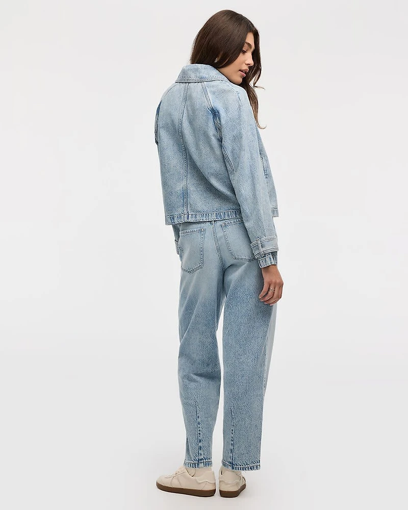 Manteau trench court en denim