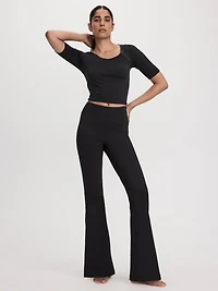 Flare-Leg Pant - PULSE (R) Hyba