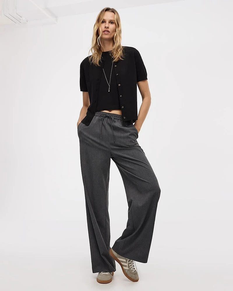 Short-Sleeve Buttoned-Down Cardigan