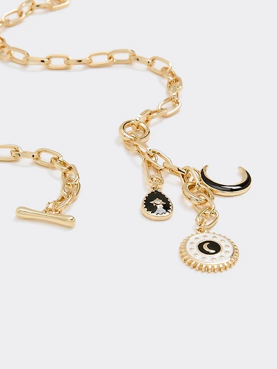 Collier court avec breloques mystiques