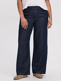 Pantalon en denim à jambe large et taille mi-haute