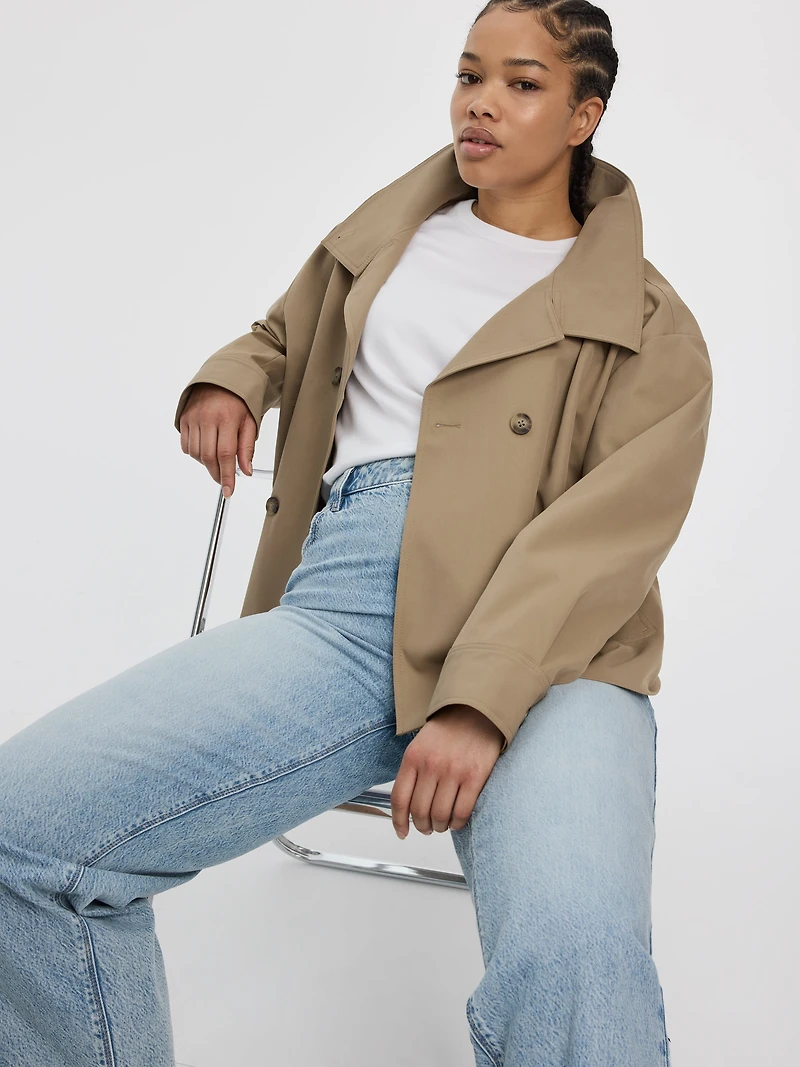 Manteau court à col montant