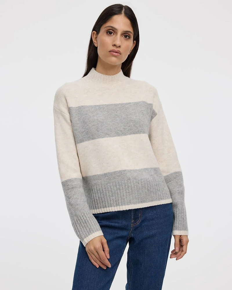 Long-Sleeve Mock-Neck Loose Pullover