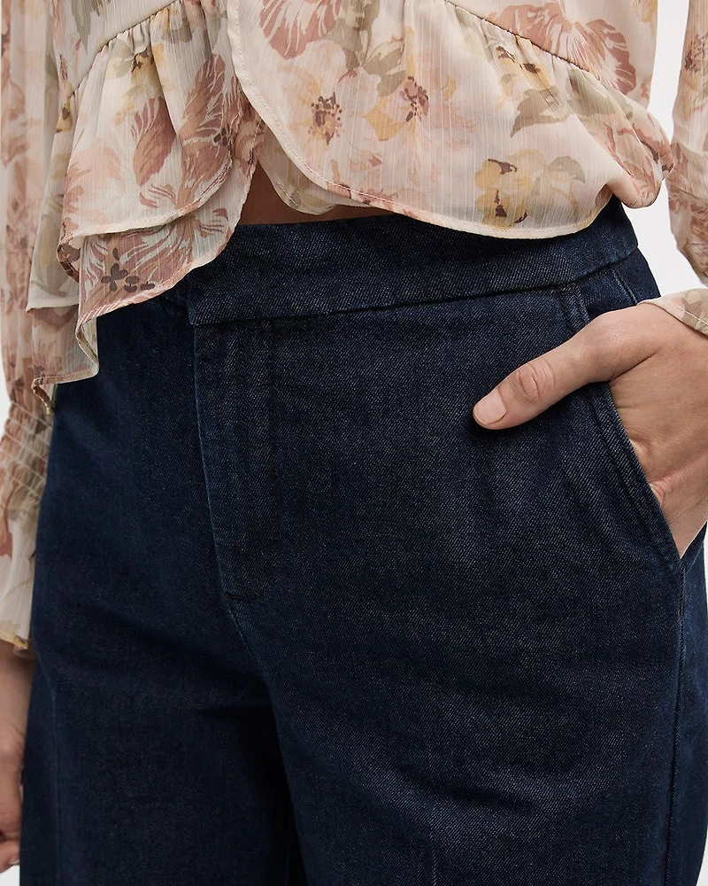 Pantalon en denim à jambe large et taille mi-haute