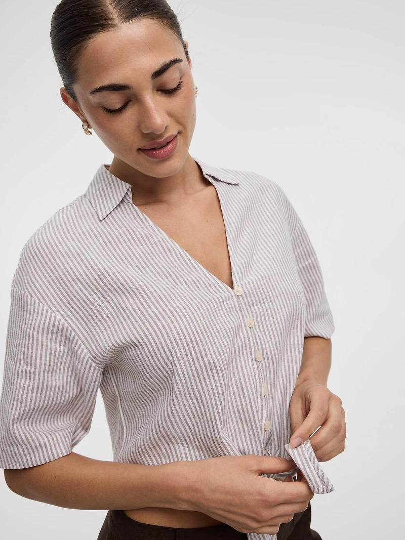 Blouse rayée à manches courtes et col V avec rubans nouer