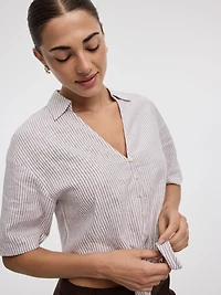 Blouse rayée à manches courtes et col V avec rubans nouer