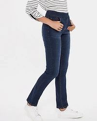 Straight Leg Jeans - The Comfort