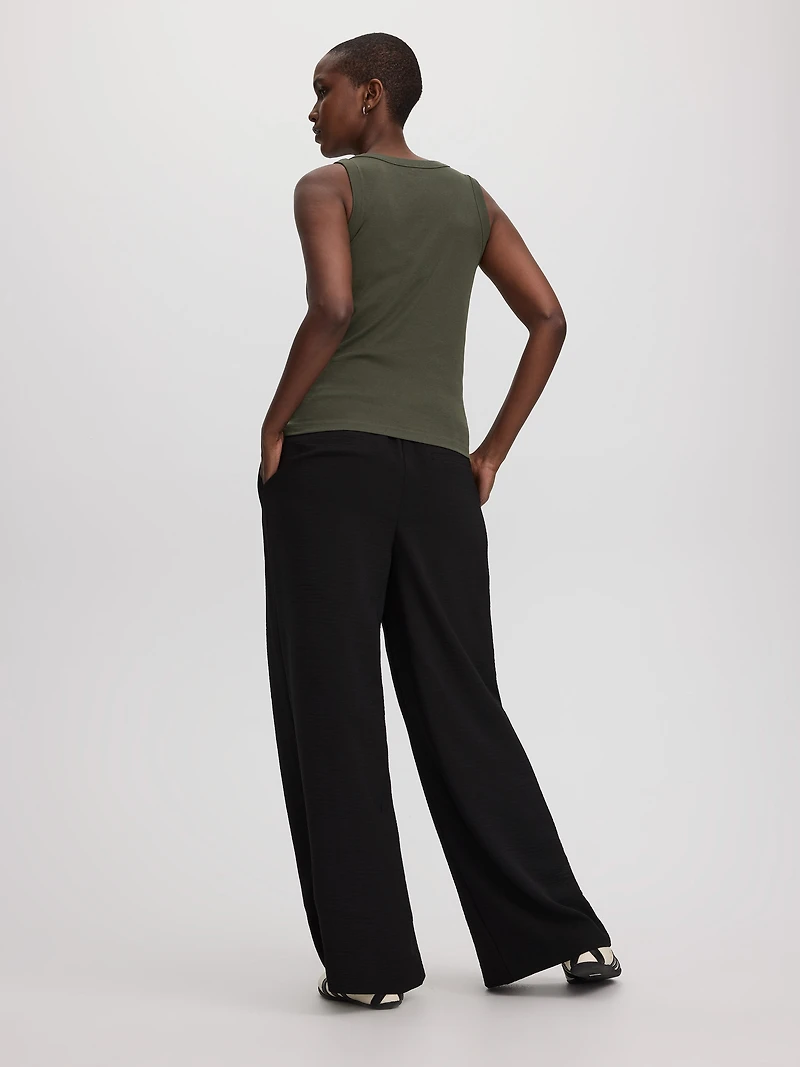 Camisole côtelée à col rond - R Essentials