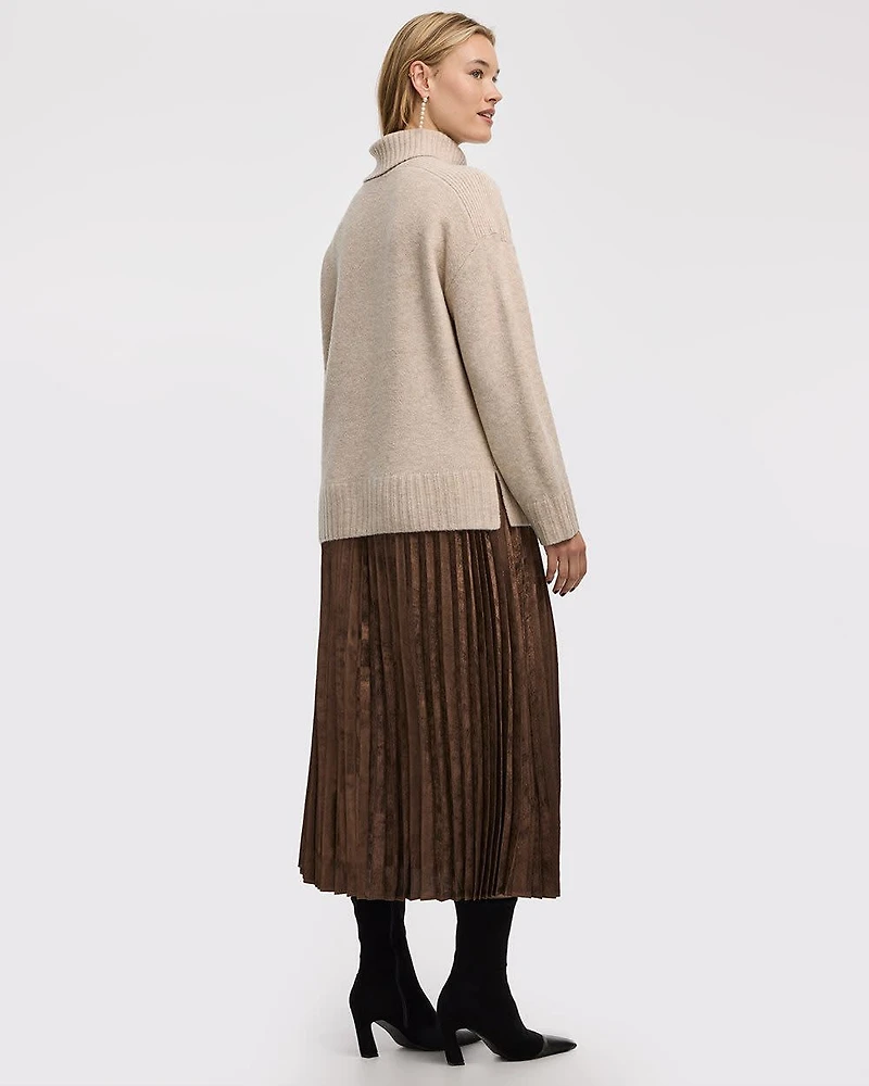 Long-Sleeve Turtleneck Pullover