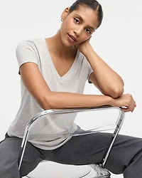 Short-Sleeve V-Neck Tee - R Essentials