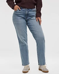 Jean à jambe droite et taille mi-haute
