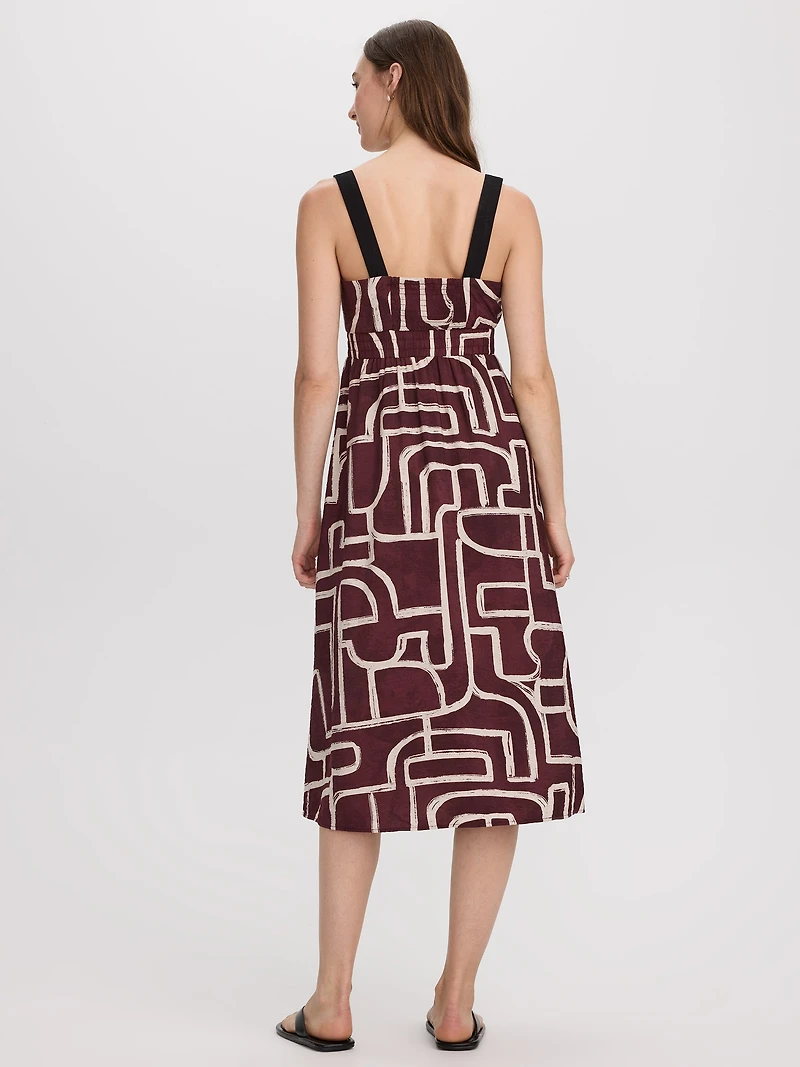 Robe midi sans manches à col en coeur