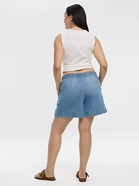 Short en denim de coton à taille élastique