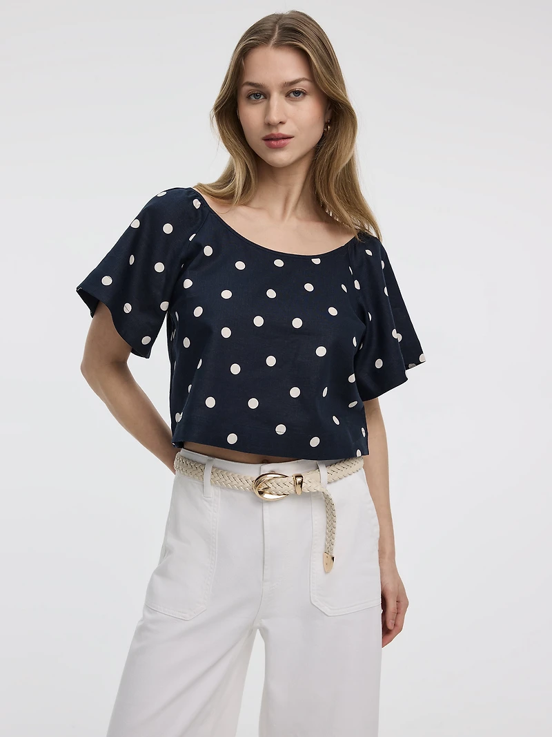 Blouse à manches volants et col dégagé