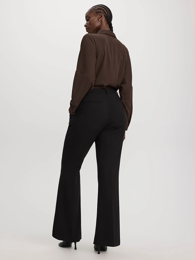 Pantalon à taille haute et jambe évasée - Coupe Courbes