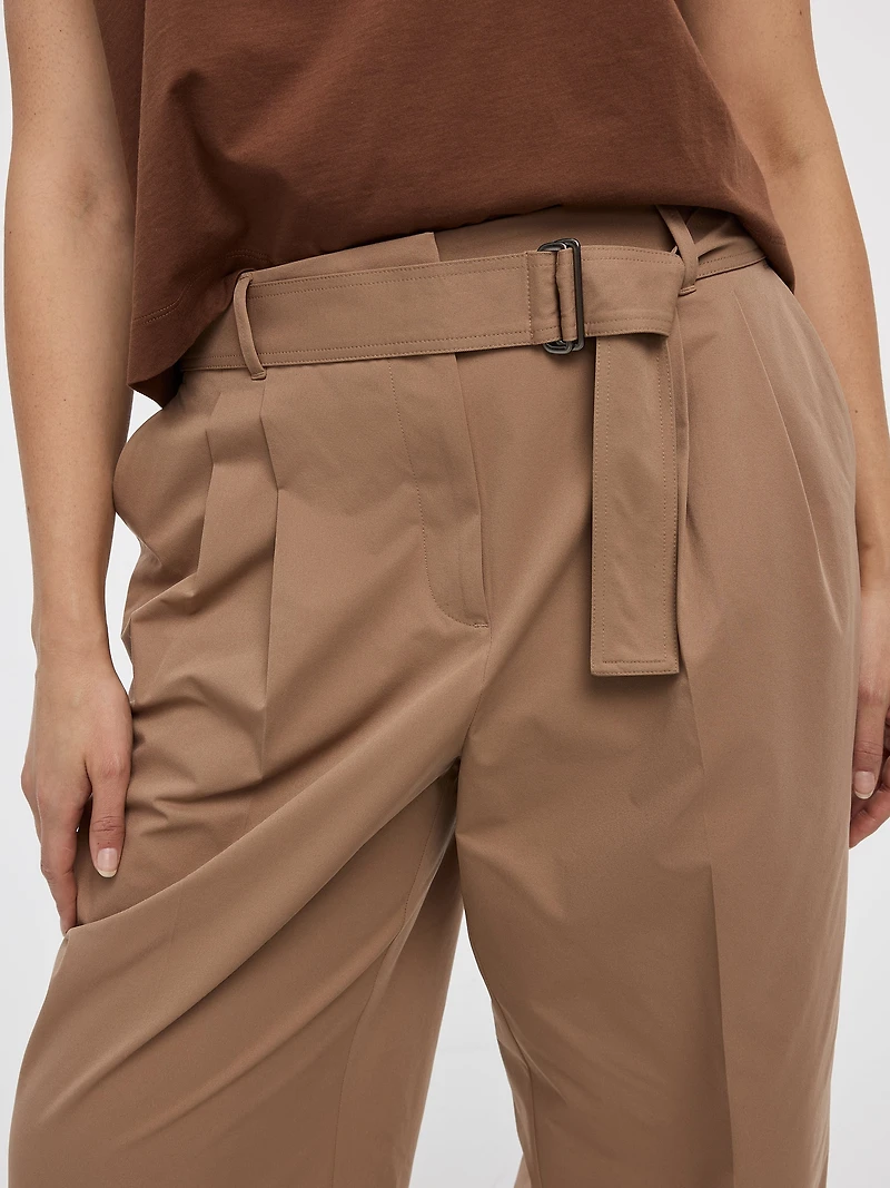 Pantalon à jambe large avec ceinture