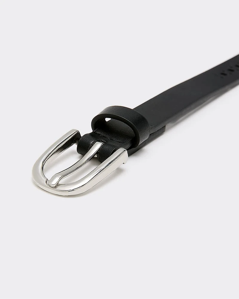 Ceinture étroite en faux cuir