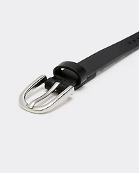 Ceinture étroite en faux cuir